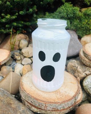 Halloween Dnes je 31. 10. a po hodně letech a dlouhé snaze se k nám dostal svátek, který je především pro děti. Osobně jej...