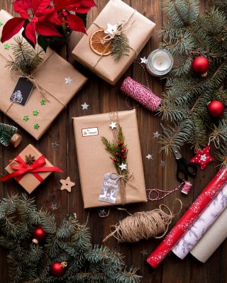 Štítky na dárky Rozhodně jeden z hitů každou vánoční sezonu jsou naše samolepící jmenovky na dárky. Už nyní si je můžete k...